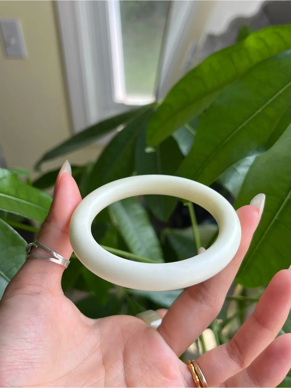 Xiu Jade Bangle Bracelet Light Creamy White - XS D: 52.2-52.4mm